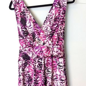 Ann Taylor sleeveless deep V blouse size 18